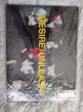 K-Pop- DESIRE: UNLEASHED CD , Photo Book Plus - Black & Yellow Cover New Open